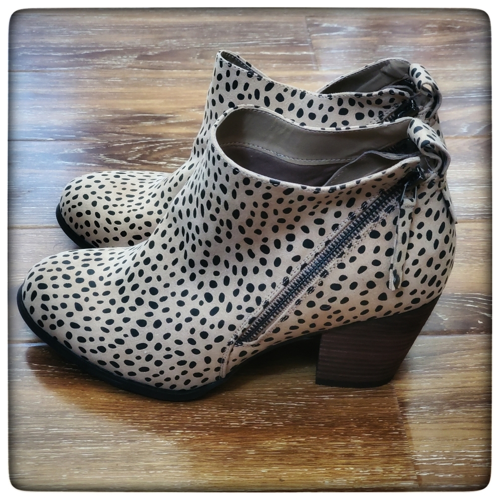 TORRID☆Side Zip Heel Bootie - Picture 3 of 6